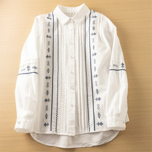 Gro&szlig;handel ma&szlig;geschneiderte bestickte Bluse mit geometrischem Muster